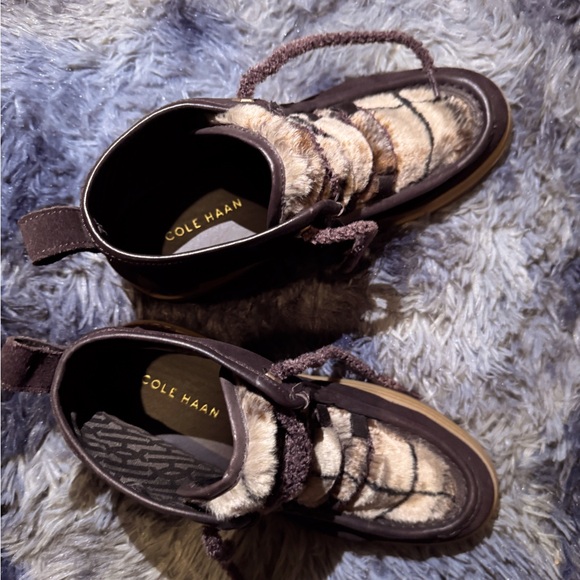 Cole Haan Women’s All- Day Summit Chukka Bootie Size 8 - Picture 4 of 4